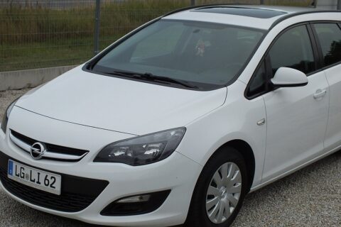 Opel Astra J Lifting 1.7 CDTi 110 KM