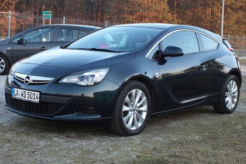 Opel Astra GTC 1.4 Turbo 140KM