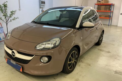 Opel Adam 1.400 87 KM