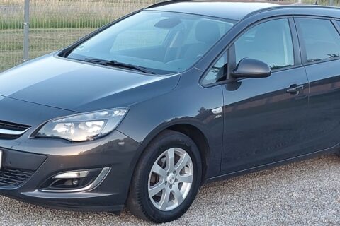 Opel Astra J 1.4 Turbo 140KM
